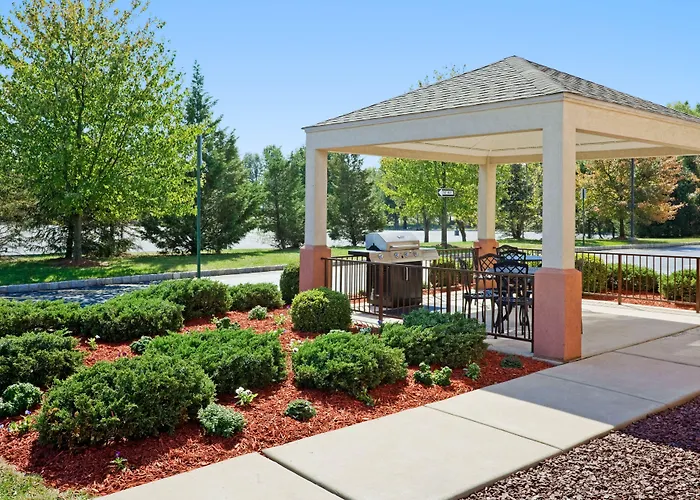 Sonesta Simply Suites Somerset